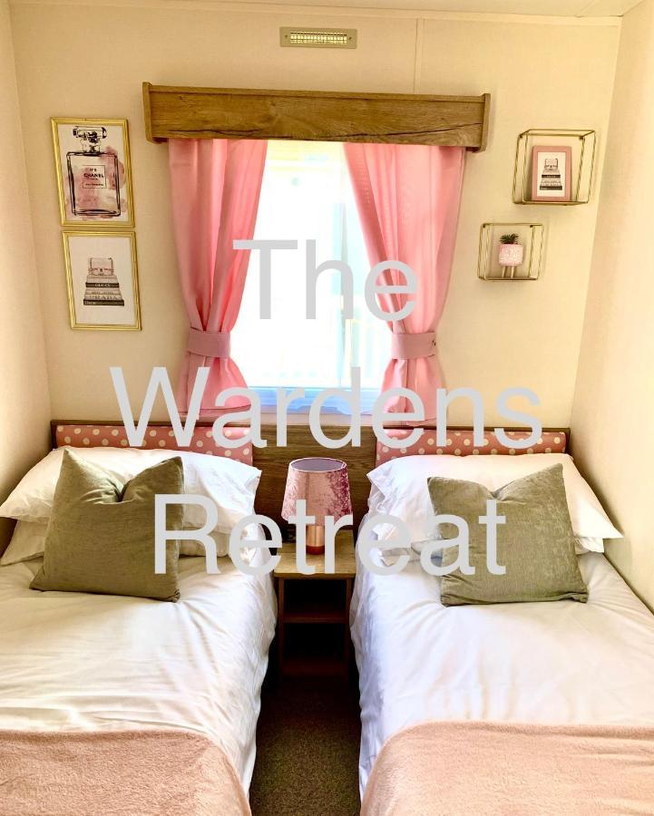 The Wardens Retreat - Tattershall Lakes Country Park Hotel ภายนอก รูปภาพ